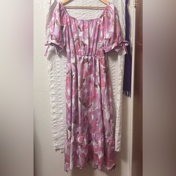 Floral Off-Shoulder Pink Dress - Picture 8 of 15